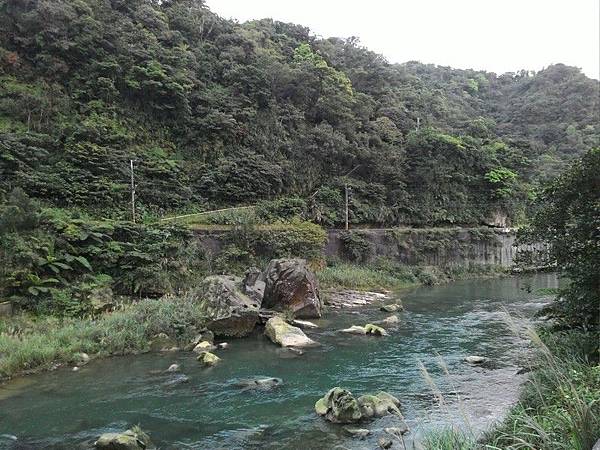 本坑吊橋橋墩遺址 01.jpg