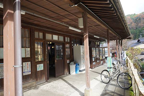 406 叡山電車鞍馬駅 05.jpg