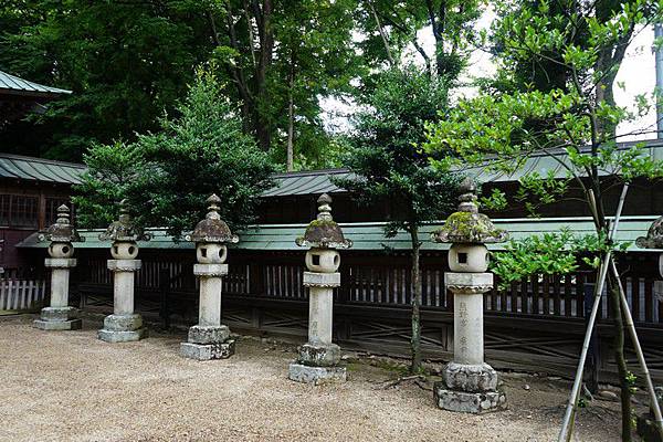 D04 二本松神社 17.jpg