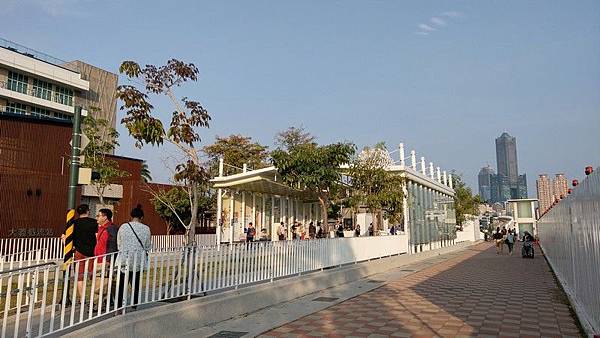 高捷駁二大義站 01.jpg