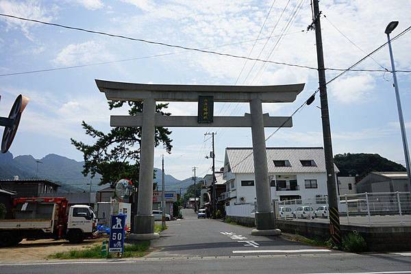 E32 內海八幡神社 01.jpg