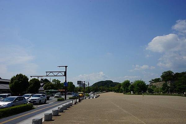 F12 姬路城 - 外圍 04.jpg