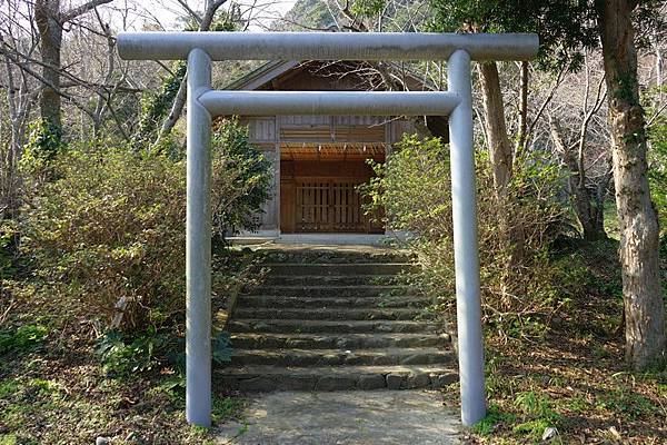 B16 志賀町護國神社 04.jpg