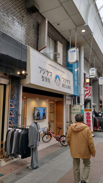 D12 川端通商店街 18.jpg