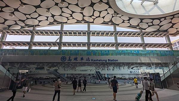 台鐵高雄車站 04.jpg 台鐵高雄車站 04.jpg