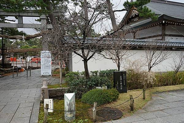 E06 白山神社 01.jpg