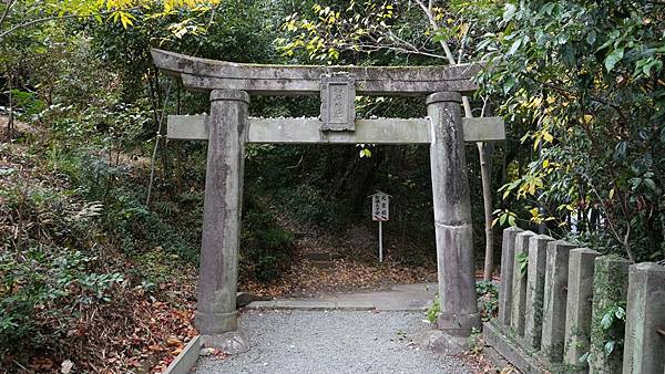 B11 高橋稻荷神社 32.jpg