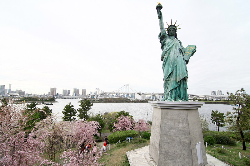 東京景點 台場海濱公園自由女神 彩虹大橋夜景 日劇浪漫場景必訪 波比看世界 痞客邦 東京景點 台場海濱公園自由女神 彩虹大橋夜景 日劇浪漫場景必訪 波比看世界 痞客邦