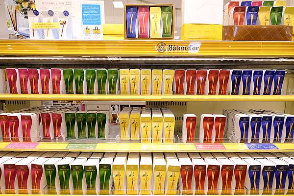 Pocky卖迷你棒 Lv造双层玻璃盒 这些快闪店只想掏空你的钱包 网易订阅