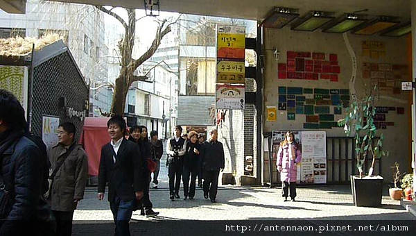 090128-126 仁寺洞 Ssamziegil Shopping Centre.JPG