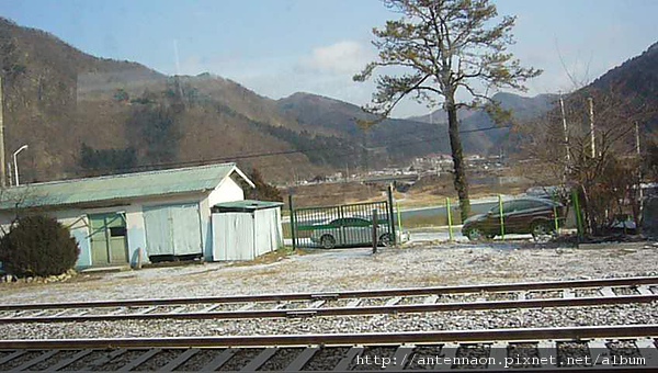 090124-119  往首爾清涼里的火車上.JPG