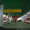 090124-147  首爾清涼里火車站　再轉坐地鐵往東大門運動場站.JPG