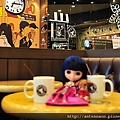 090125-200 清溪川廣場旁的 Coffee Shop.jpg