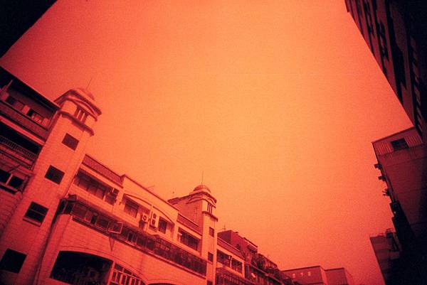 [46-Solaris 800 redscale with Vivitar UWS]Negative0-37-33A(1)