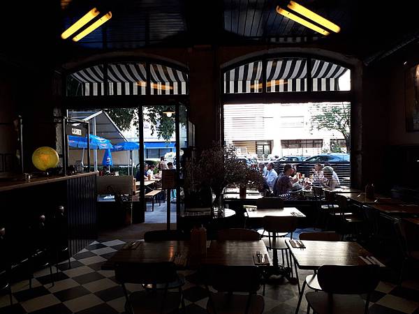 2017-0622 Geneva EPHJ - 20170622_184543.jpg 2017-0622 Geneva EPHJ - 20170622_184543.jpg