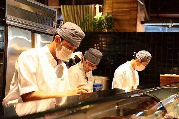 1436168338876 1436168338876