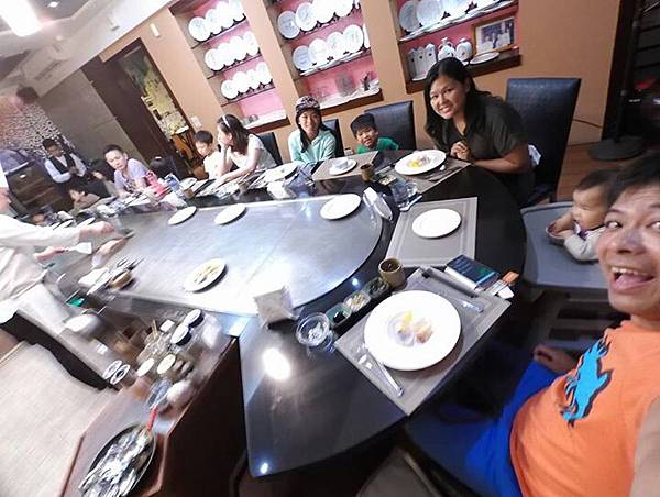 10153008678456845 10153008678456845