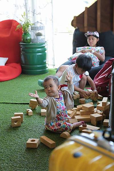 10153008700761845 10153008700761845