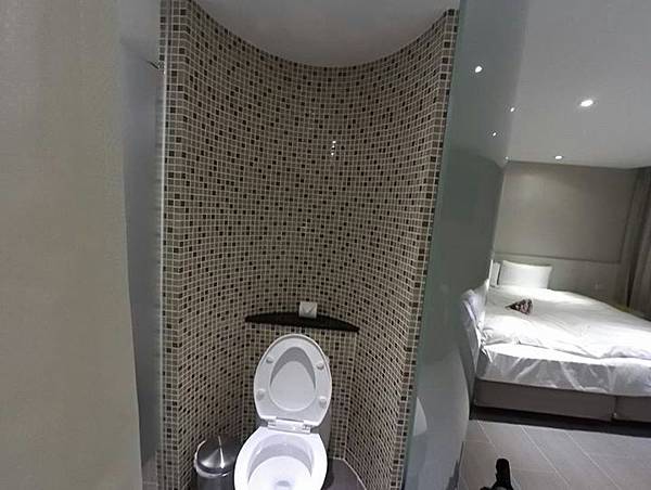 10153008730951845 10153008730951845