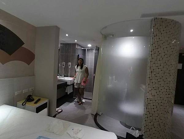 10153008731011845 10153008731011845