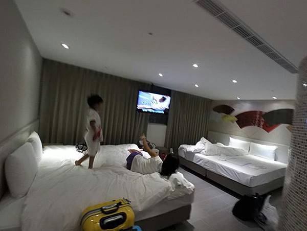 10153008731056845 10153008731056845