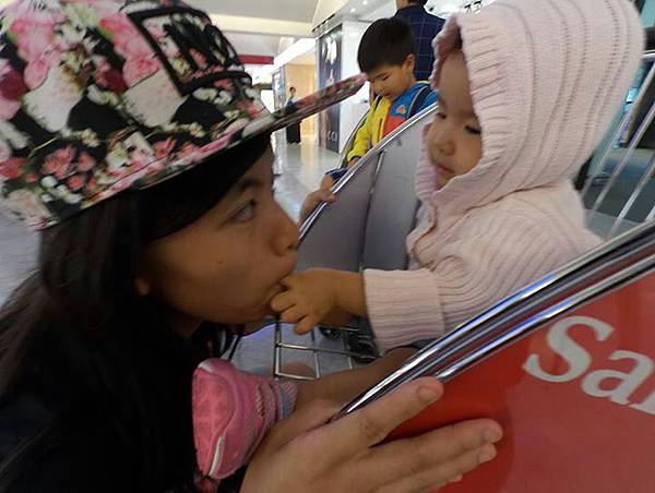 10153009796351845 10153009796351845