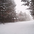 輕井澤雪白的街景