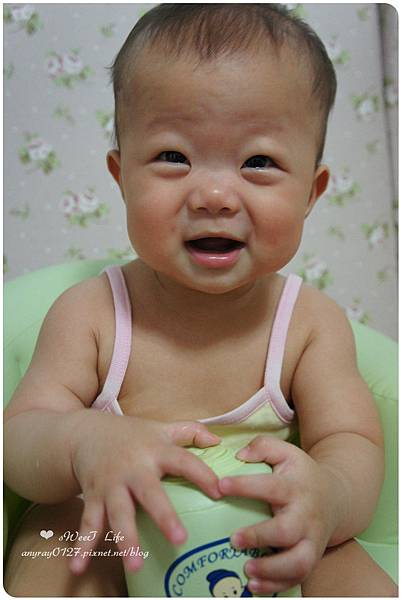 晴晴兒9~10M (41).JPG