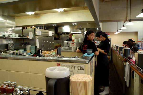 路上隨便找的拉麵店