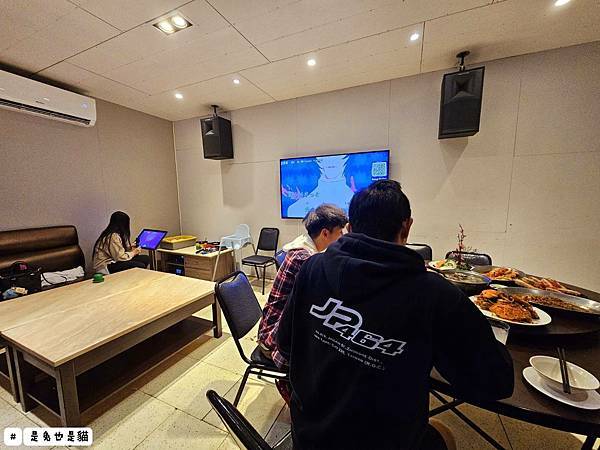 新北泰山集鮮城水產餐廳,中午開店擁有超大空間,有KTV包廂可 新北泰山集鮮城水產餐廳,中午開店擁有超大空間,有KTV包廂可