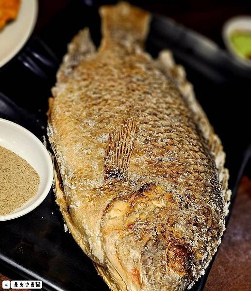 新北泰山集鮮城水產餐廳,中午開店擁有超大空間,有KTV包廂可 新北泰山集鮮城水產餐廳,中午開店擁有超大空間,有KTV包廂可