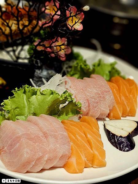 新北泰山集鮮城水產餐廳,中午開店擁有超大空間,有KTV包廂可 新北泰山集鮮城水產餐廳,中午開店擁有超大空間,有KTV包廂可