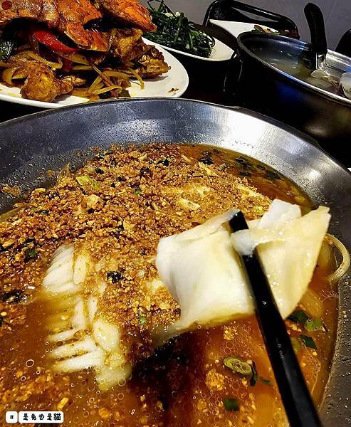 新北泰山集鮮城水產餐廳,中午開店擁有超大空間,有KTV包廂可 新北泰山集鮮城水產餐廳,中午開店擁有超大空間,有KTV包廂可