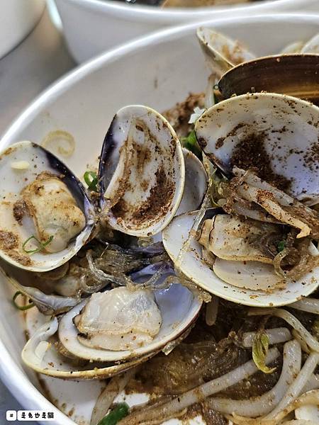 新竹城隍廟海王乾燒蛤蠣專賣！雲林養殖蛤蜊大又鮮、多種口味！每