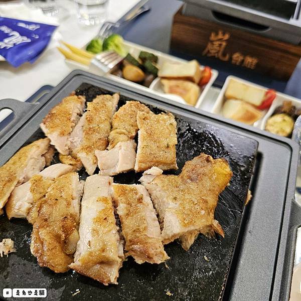 台中隱密在藍色公路旁一星級岩燒料理嵐會館,親子、寵物友善!一 台中隱密在藍色公路旁一星級岩燒料理嵐會館,親子、寵物友善!一