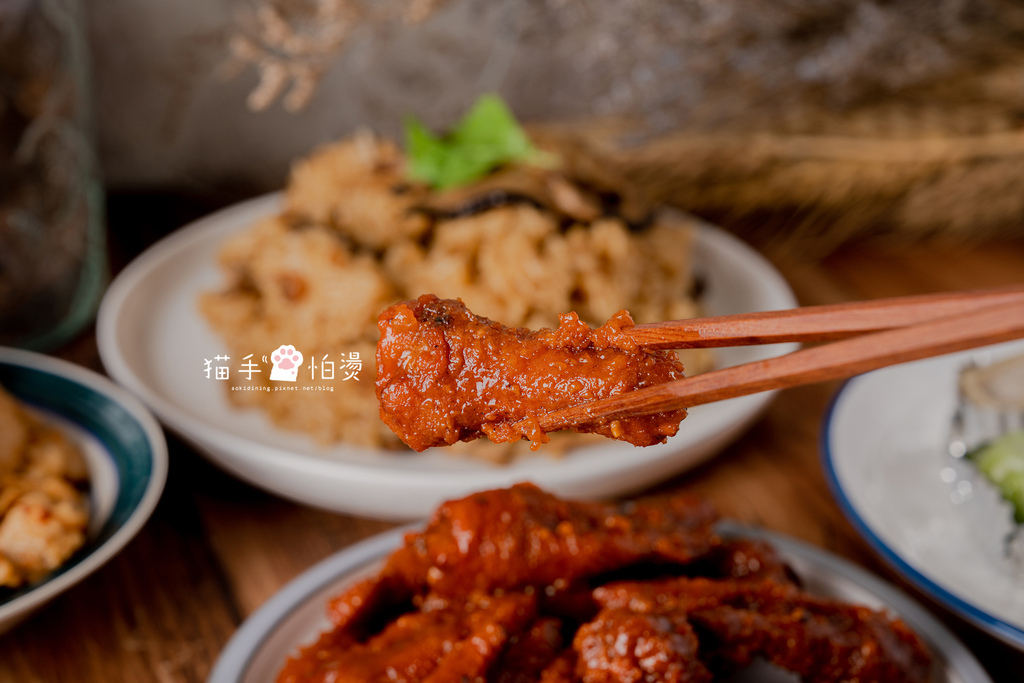 台中美食| 意倫港式食品行 向上市場隱藏港式美食 蘿蔔糕快速