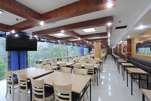 Dining Hall Cafeteria.jpg