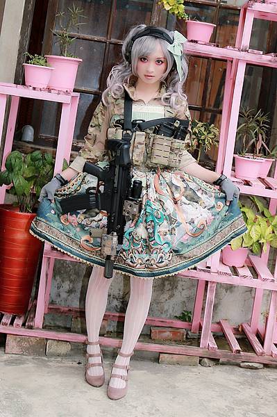 AOR Pink台灣軍武娘.jpg