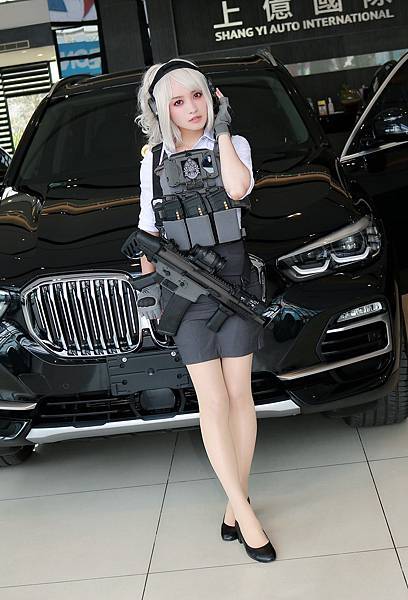 軍武娘 武裝OL AOR PINK SCAR SC BMW X5 Tactical OL 上億國際 士元數位廣告.jpg