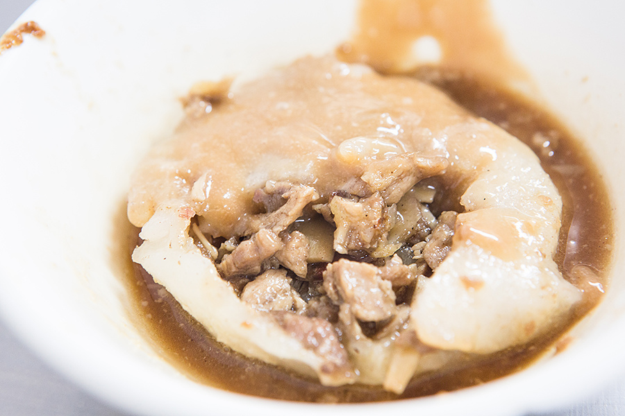 六甲菜市場旁無名肉圓