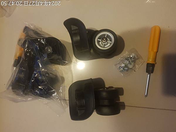 新的雙輪萬向輪.jpg