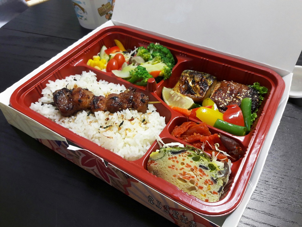 【台南定食】好田和洋料理自助餐廳|豪華終極進階版,菜色豐富又多變! 【台南定食】好田和洋料理自助餐廳|豪華終極進階版,菜色豐富又多變!