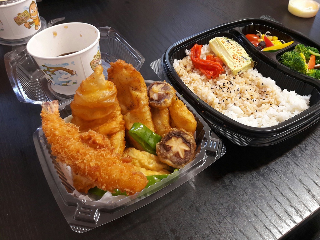 【台南定食】好田和洋料理自助餐廳|豪華終極進階版,菜色豐富又多變! 【台南定食】好田和洋料理自助餐廳|豪華終極進階版,菜色豐富又多變!