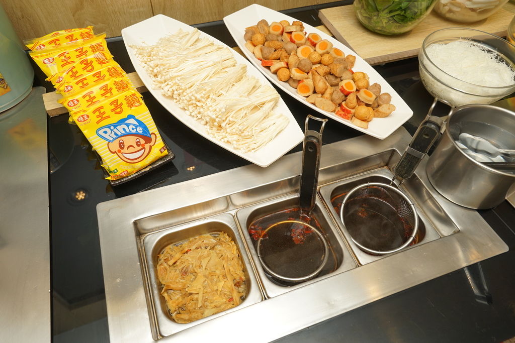 【雲林牛排】【斗六牛排】歡樂牛排 || 金價有影!數十道美味料理吃到飽 || 超澎湃自助吧 || 高CP質精緻排餐 || 【雲林牛排】【斗六牛排】歡樂牛排 || 金價有影!數十道美味料理吃到飽 || 超澎湃自助吧 || 高CP質精緻排餐 ||