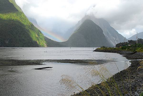 峽灣彩虹全景