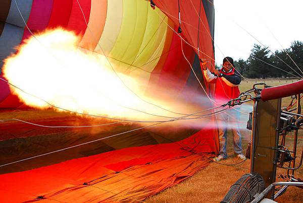 我們的氣球還在整理_on fire!