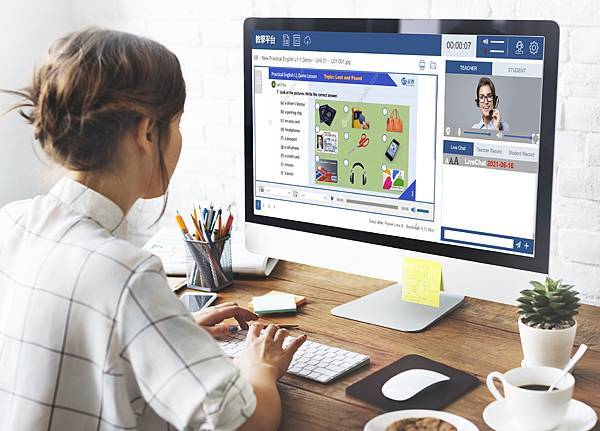 webpage-browser-digital-icon-symbols-concept (1).jpg webpage-browser-digital-icon-symbols-concept (1).jpg