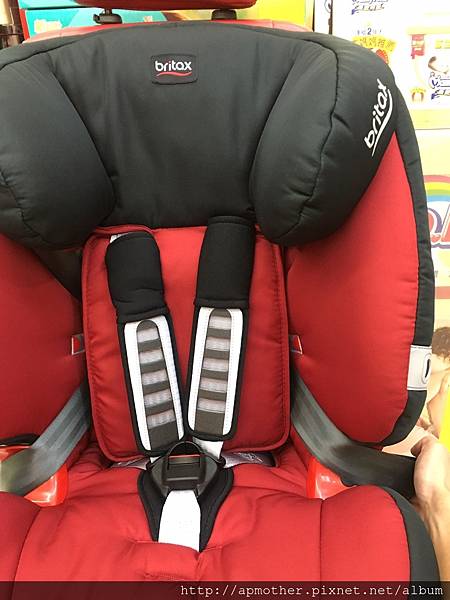 Britax1-12成長汽座_5531.jpg