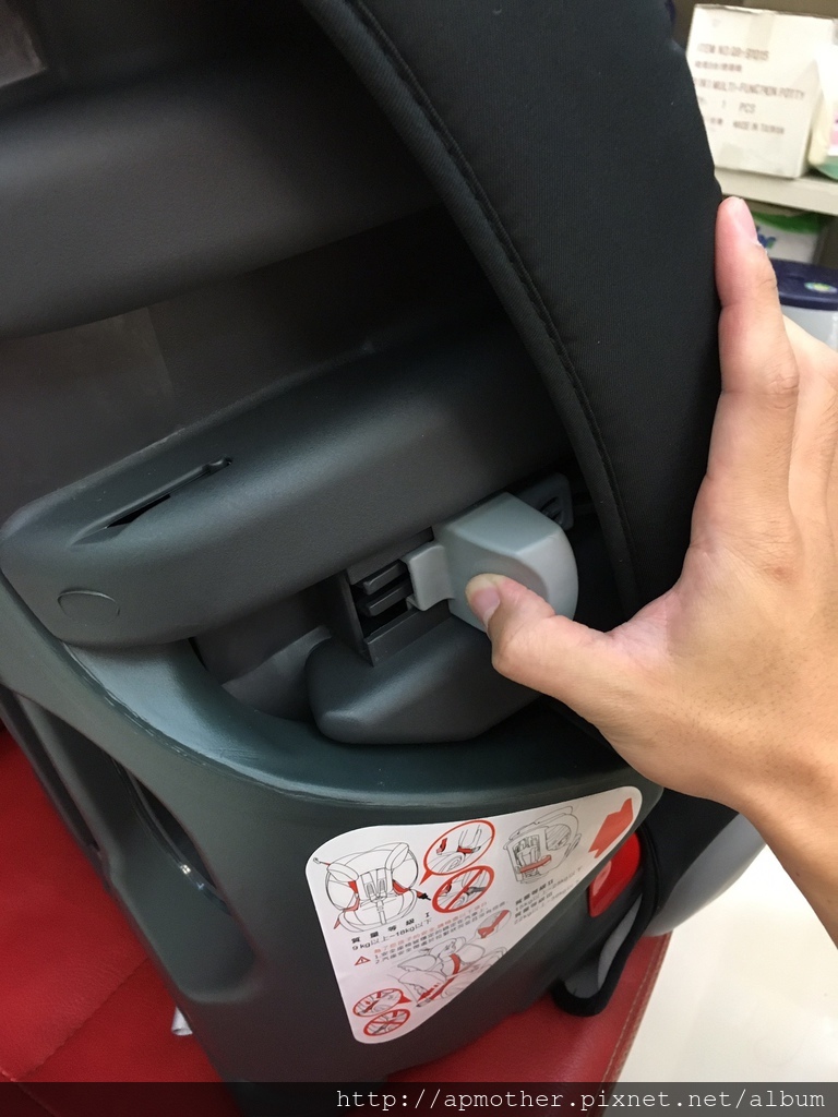 Britax1-12成長汽座_9076.jpg