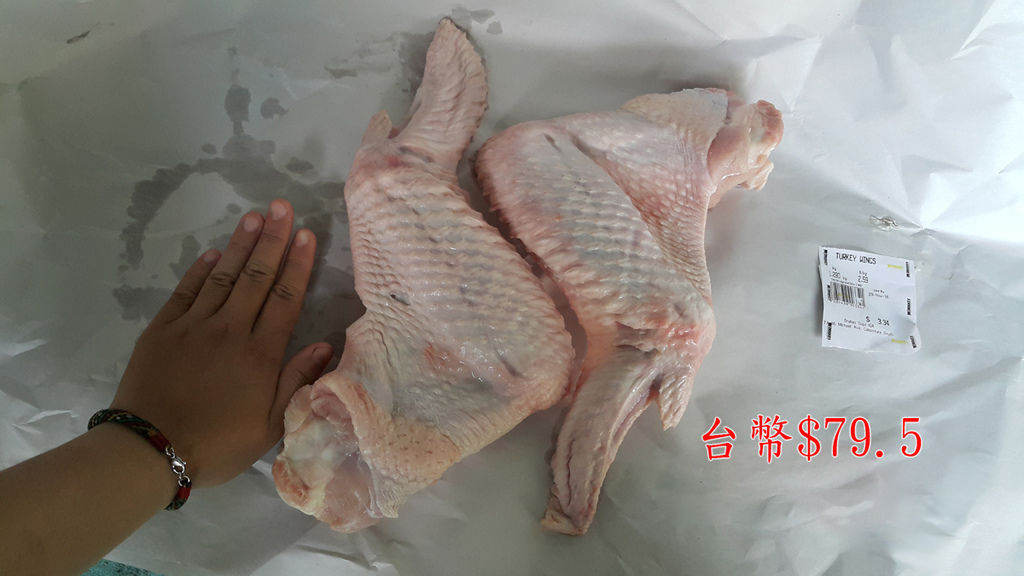 雞肉跟火雞肉1公斤$2.59